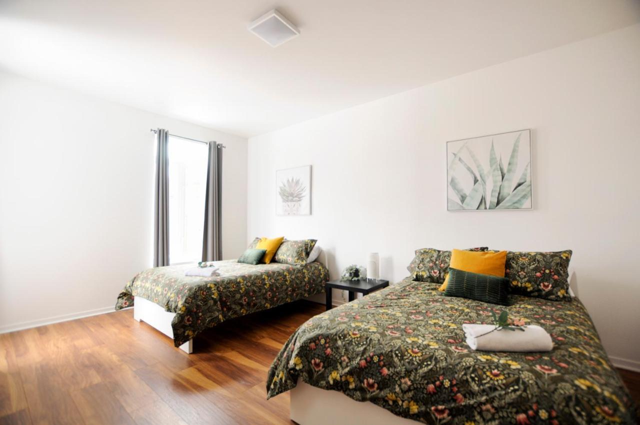 The 1810 - Spacious With Balcony - North Of Quebec 외부 사진